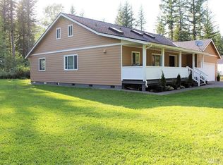 8509 Golden Valley Dr, Maple Falls, WA 98266