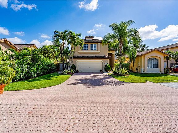 4th image of 5297 NW 112th Pl