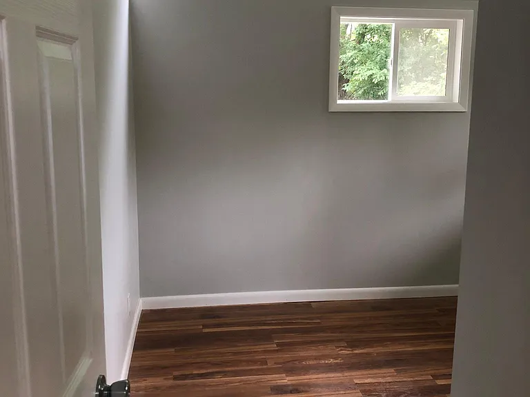 4703 Delaware St — Photo 12