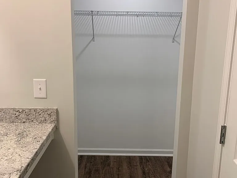 310 Tiffany Ln — Photo 15