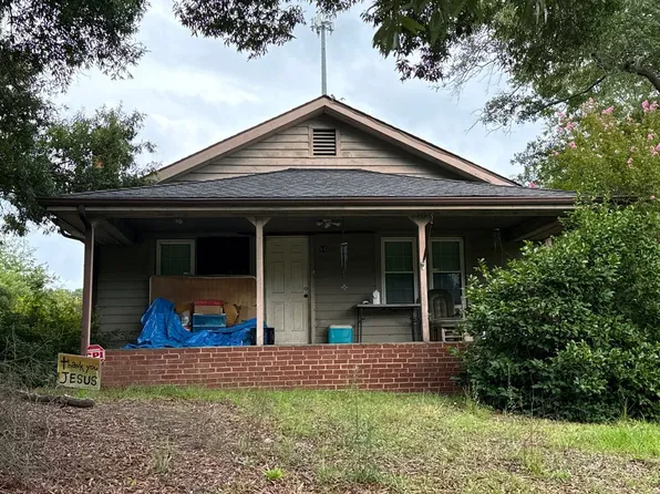 84 Raven Rock Rd, Lillington, NC 27546