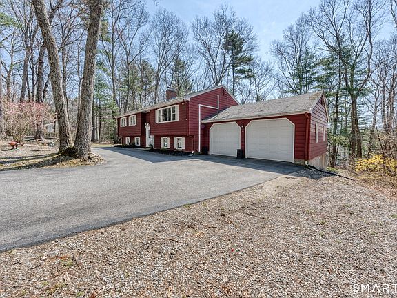 4th image of 18 Beech Mountain Road