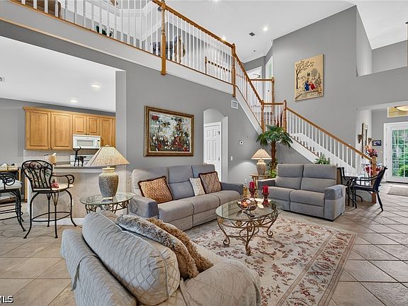 3rd image of 8959 Crown Bridge Way