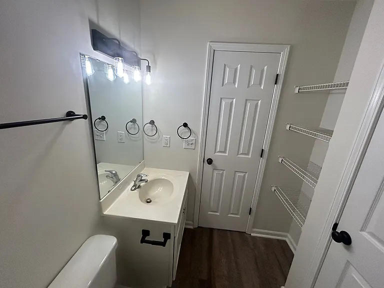507 Summit Terrace Ct — Photo 24