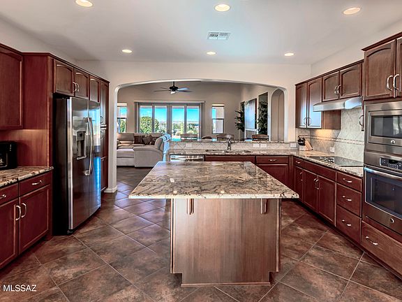 5th image of 60374 E Sabino Dr
