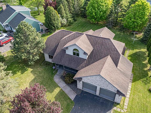 4th image of 405 Linda Ln