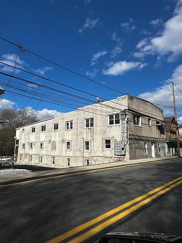 212 E Main St #1 Photo 1