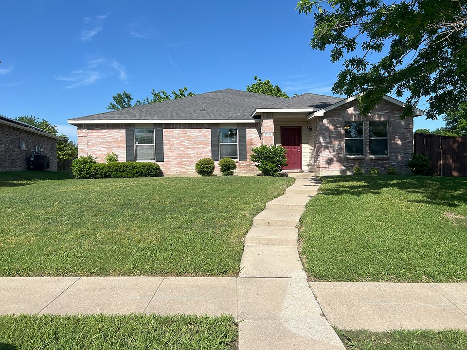 1st image of 1701 Cliffbrook Dr