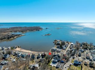 192 Shore Dr, Branford, CT 06405