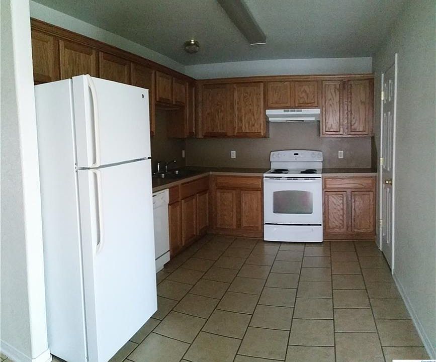 1st image of 2008 Charleston Ct APT A