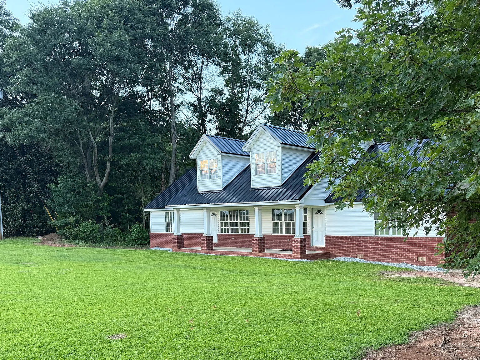 2 bed, 1200 sqft, $1,850 — Photo 1