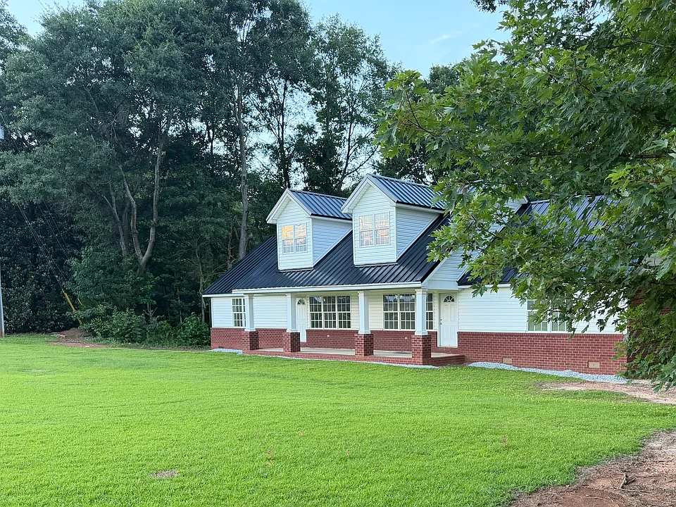 202 Sanford Rd #202
