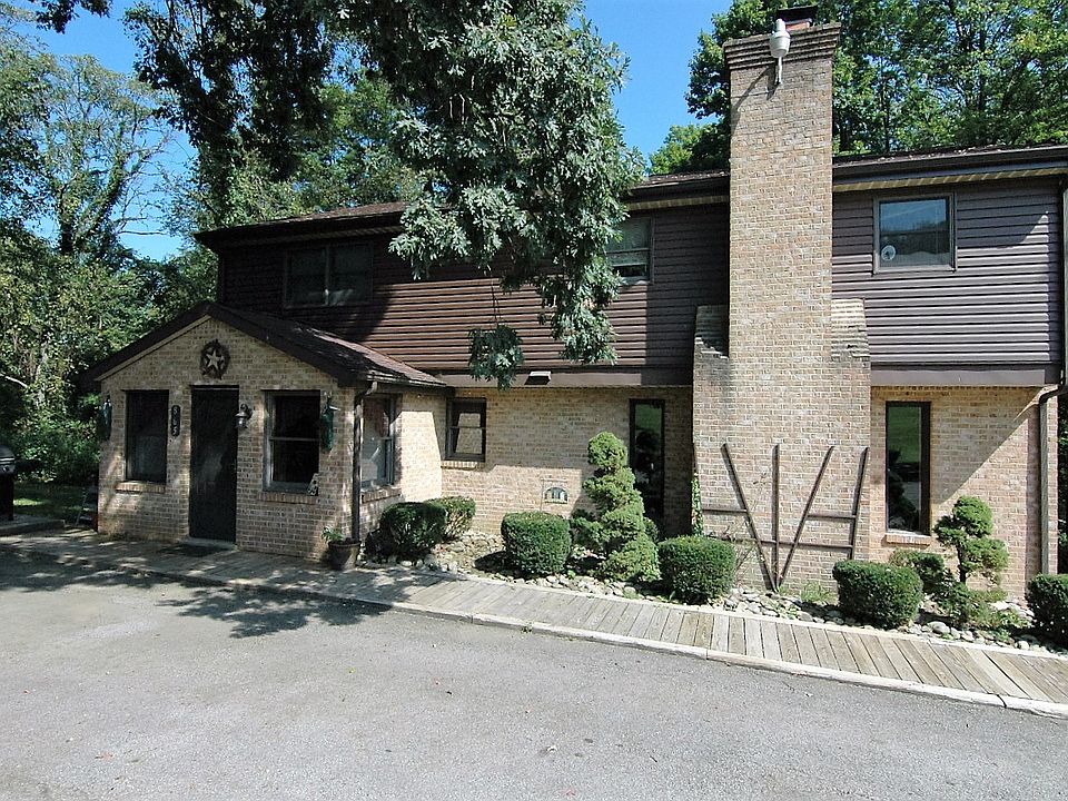 1st image of 865 Rose Mary Hill Dr