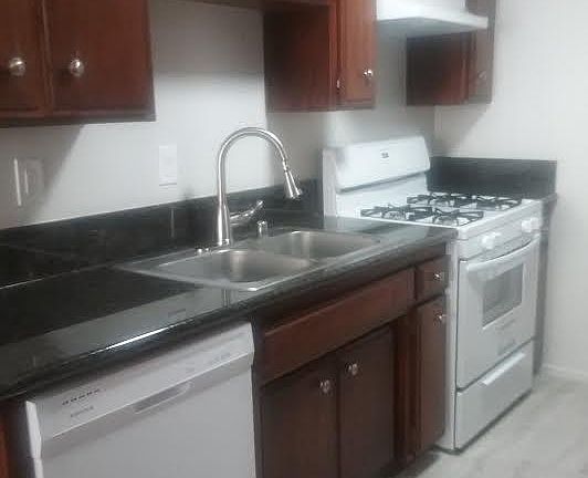 5th image of 18375 Collins St APT 118