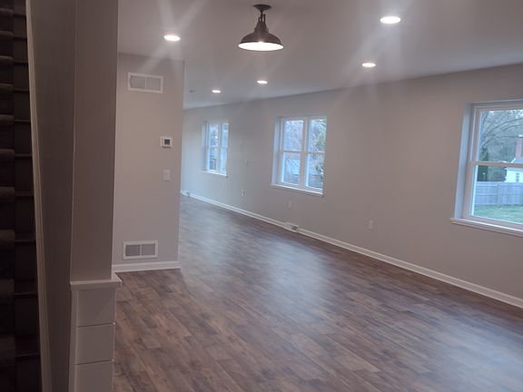 5th image of 511 Orchard Ave