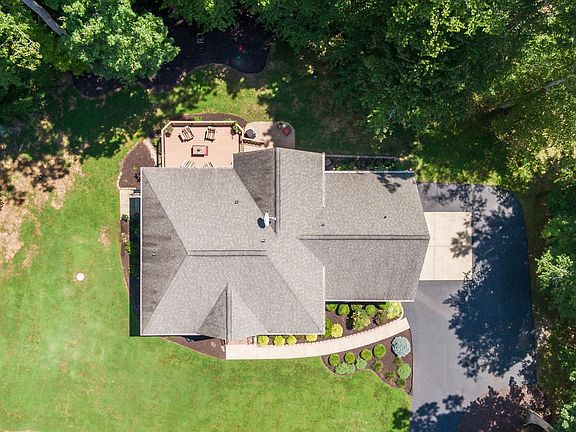 4th image of 8530 Tommy Ct