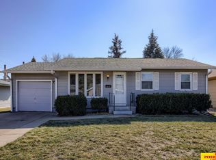 2527 E 2nd St, Fremont, NE 68025