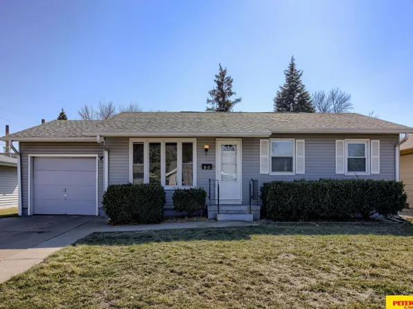 2527 E 2nd St, Fremont, NE 68025
