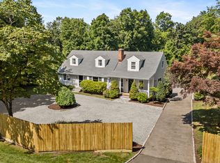 601 Old Stamford Rd, New Canaan, CT 06840