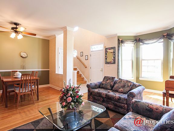 Living Room / Dining Room