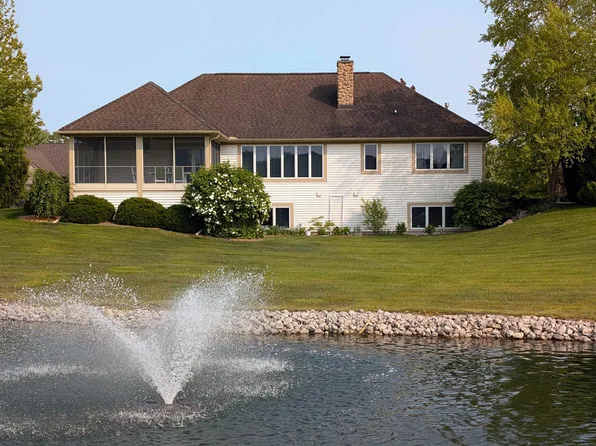 5663 Macintosh Dr, Bay City, MI 48706