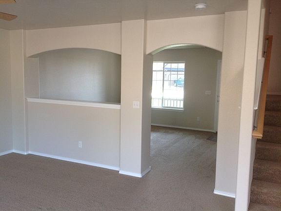 Family Rm to Living Rm