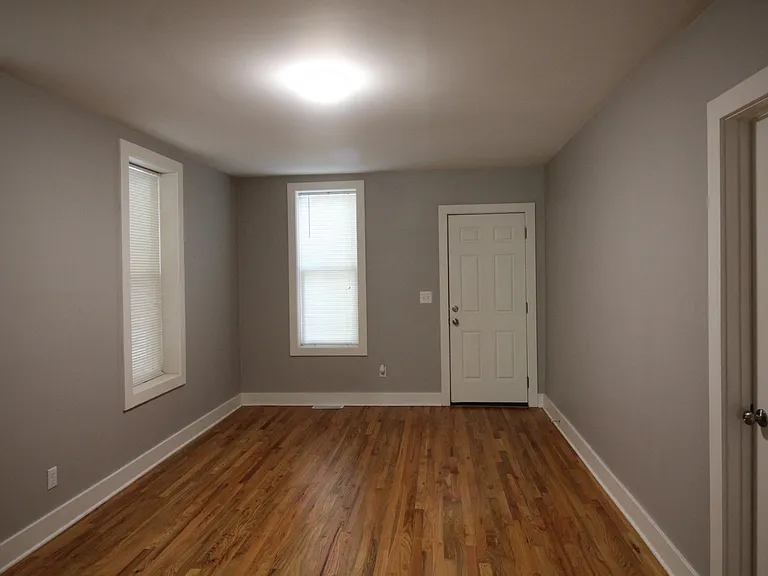 128 Gold Ave SW — Photo 6