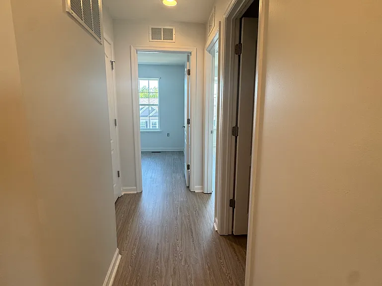 593 Thumper Dr — Photo 17