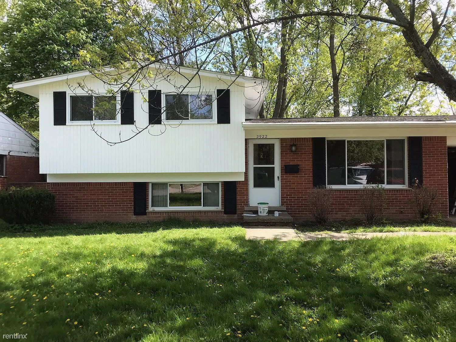 2922 Marshall St photo 1