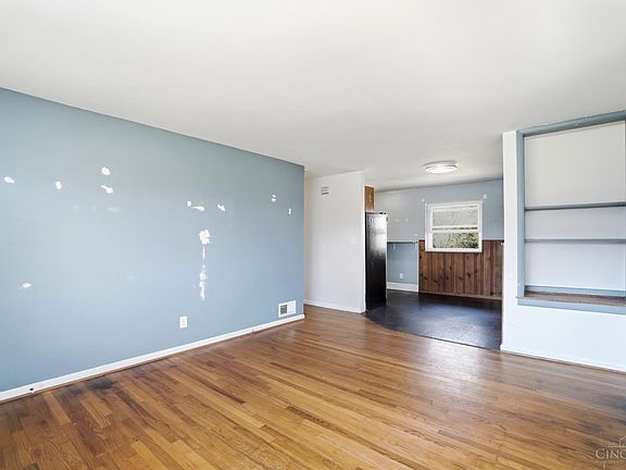 4th image of 39 Powhatton Dr