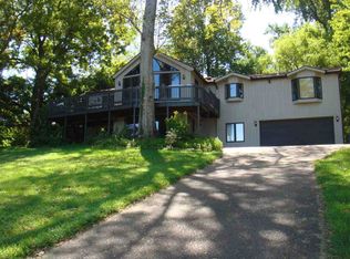 7333 S Shore Dr, Newburgh, IN 47630