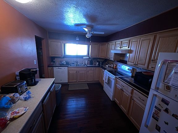 3rd image of 1231 Blatt Blvd