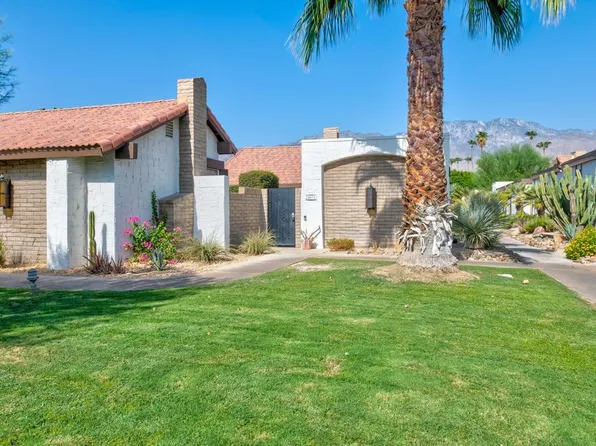 2367 Miramonte Cir W Unit C, Palm Springs, CA 92264