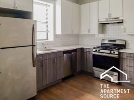2341 N Rockwell St, Chicago, IL