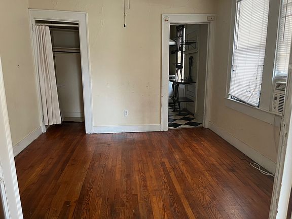 3rd image of 3238 Carlotta St Unit 2