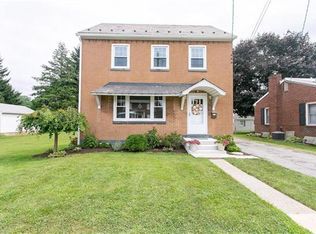 2010 Hart St, Bethlehem, PA 18017