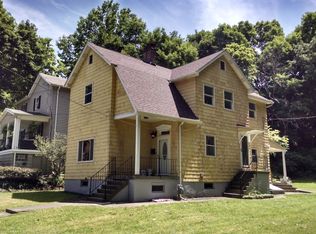 1048 Rose Ave, Coraopolis, PA 15108