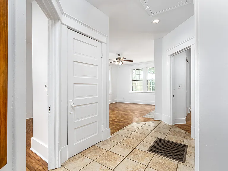 1309 Maxey Ln — Photo 5