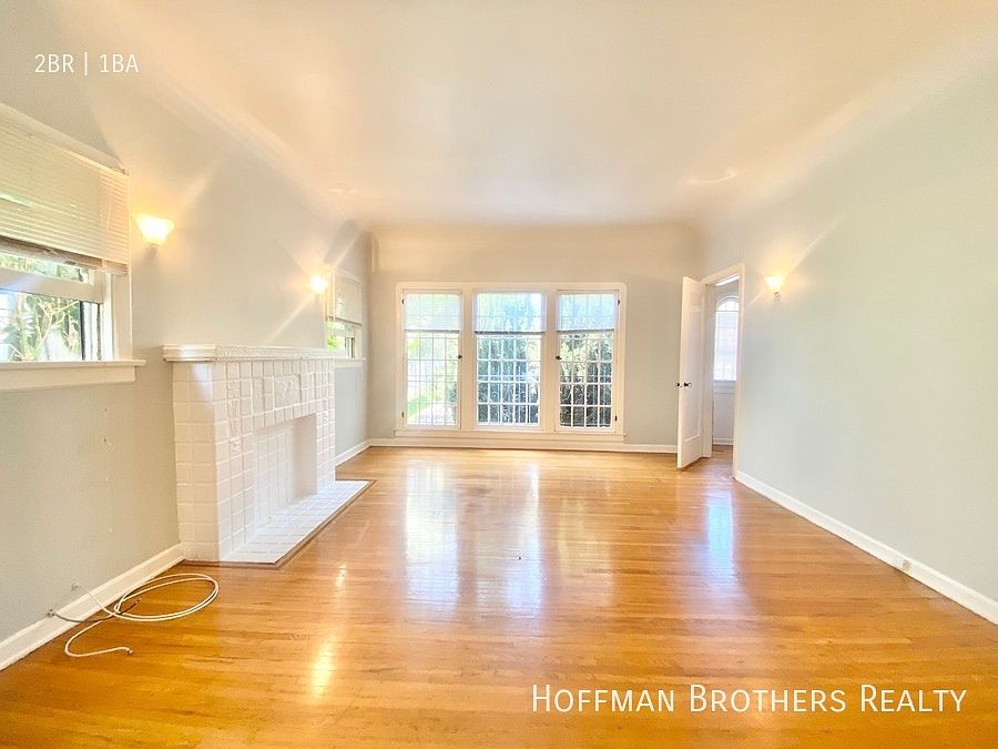 1st image of 506 N Genesee Ave #1/2