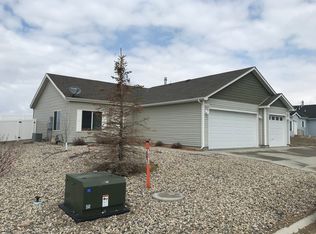 12385 Rainbow Loop, Epping, ND 58843