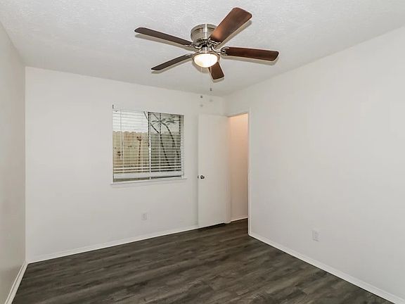 5th image of 22502 Leedstown Ln