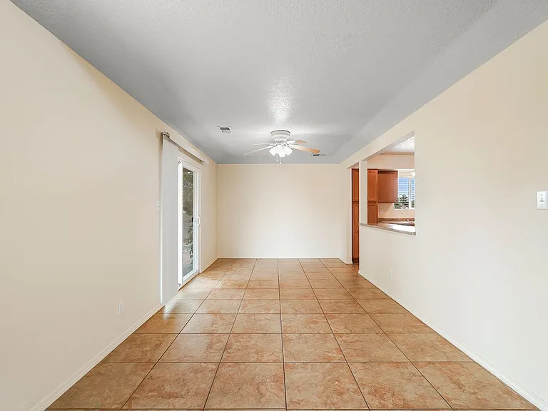 270 Littler Dr SE — Photo 8