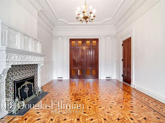 2nd image of 4 Gramercy Park W APT 1