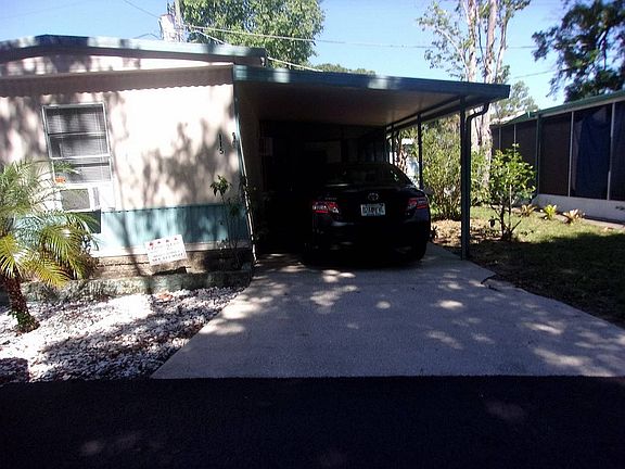 2nd image of 170 S Yonge St Lot 115