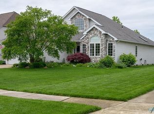 7170 E Lake Ct, Perrysburg, OH 43551