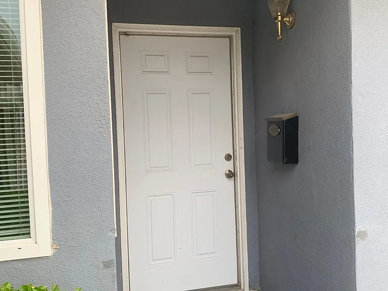 2574 Harvard Ave — Photo 4
