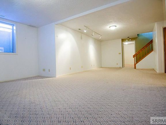 5th image of 3256 Chaparral Dr