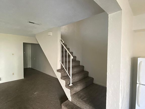 3rd image of 7416 E 115th Ter