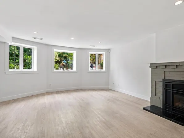 2843 W 49th Ave #Basement, Vancouver, BC V6N 3S7