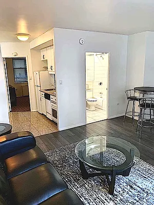 Rented by Oxford Property Group | media 159